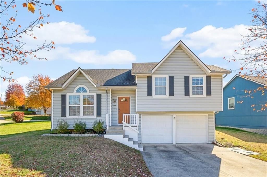 1705 W Pelham Path N/A, Raymore, MO