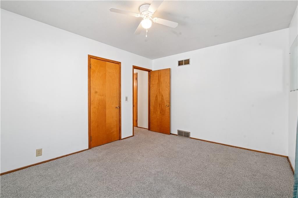 7019 N Elm Street — photo 20