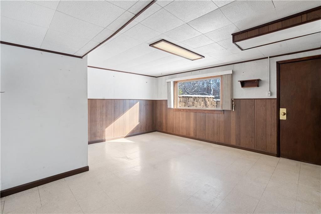 7019 N Elm Street — photo 22