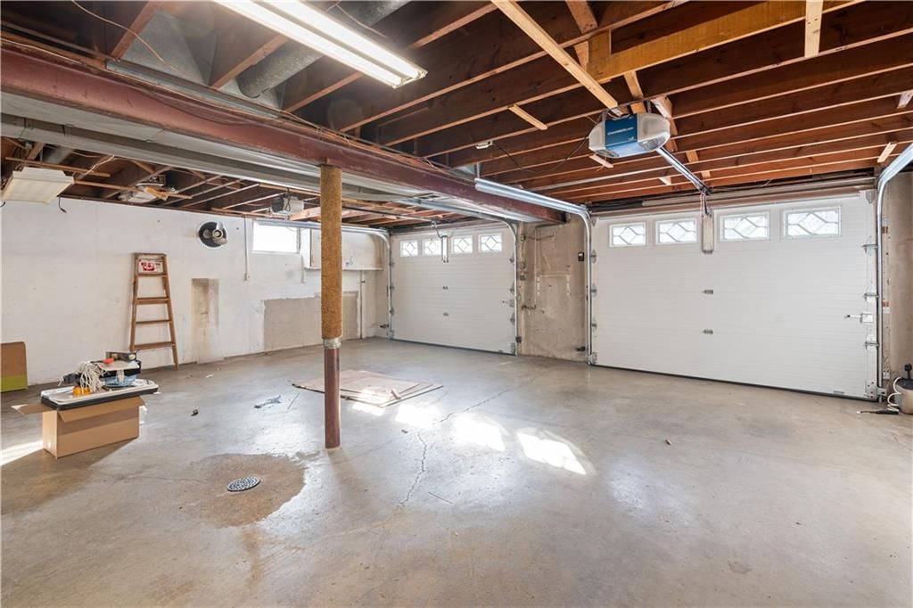 7019 N Elm Street — photo 27