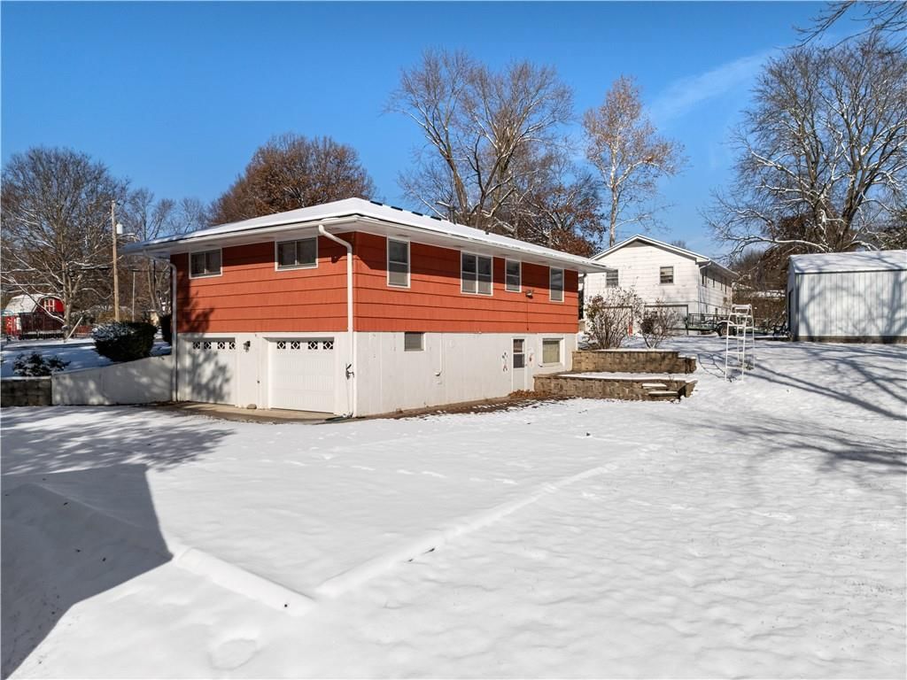 7019 N Elm Street — photo 35