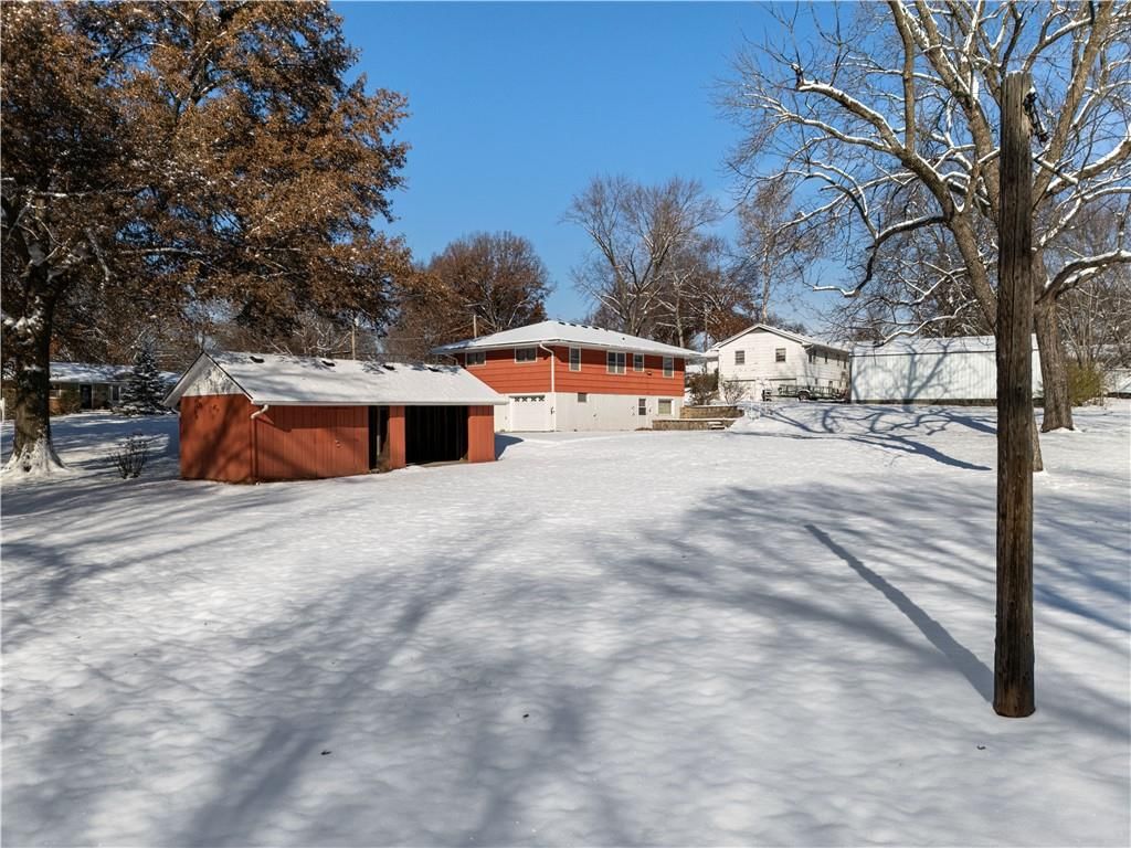 7019 N Elm Street — photo 36