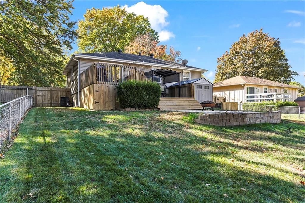 1316 SE Knightsbridge Street — photo 33