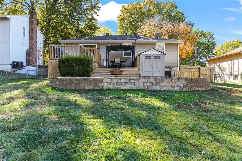 1316 SE Knightsbridge Street — photo 35