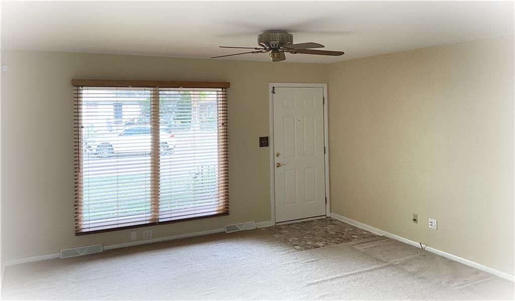 1711 Seneca Street — photo 3