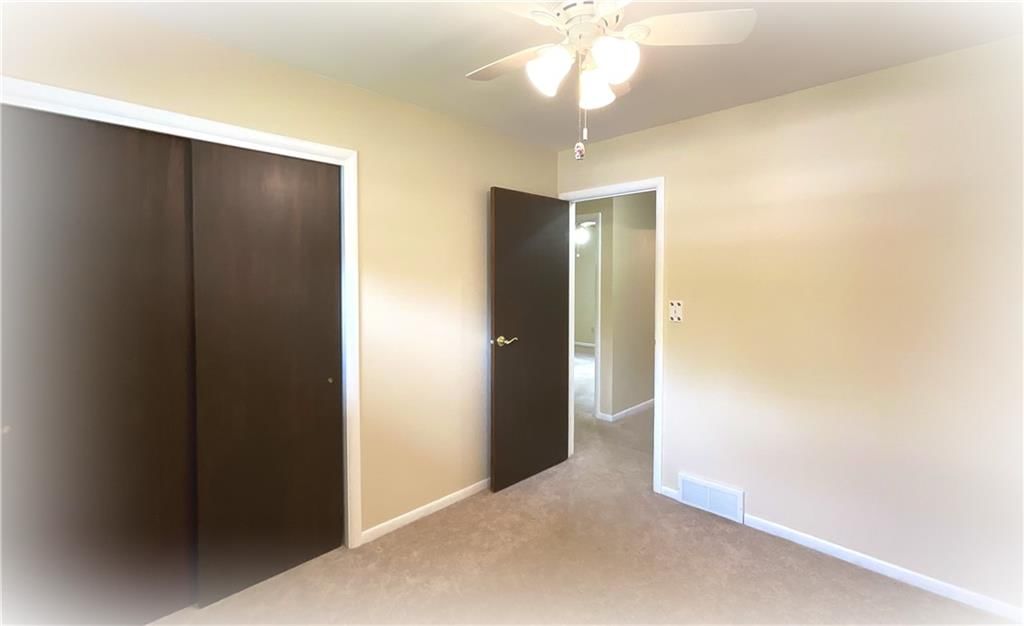 1711 Seneca Street — photo 8