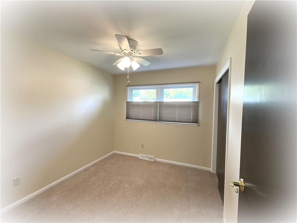 1711 Seneca Street — photo 13