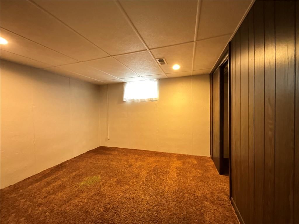 1711 Seneca Street — photo 20