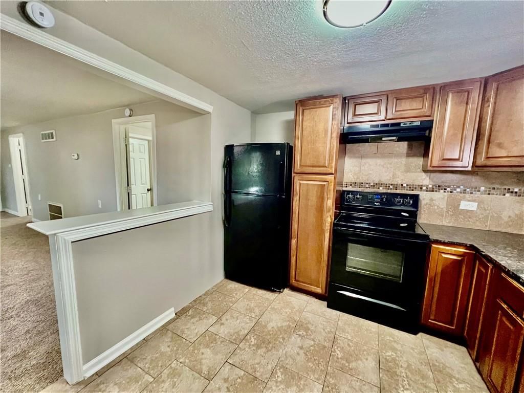 4712 NE 46th Terrace — photo 9