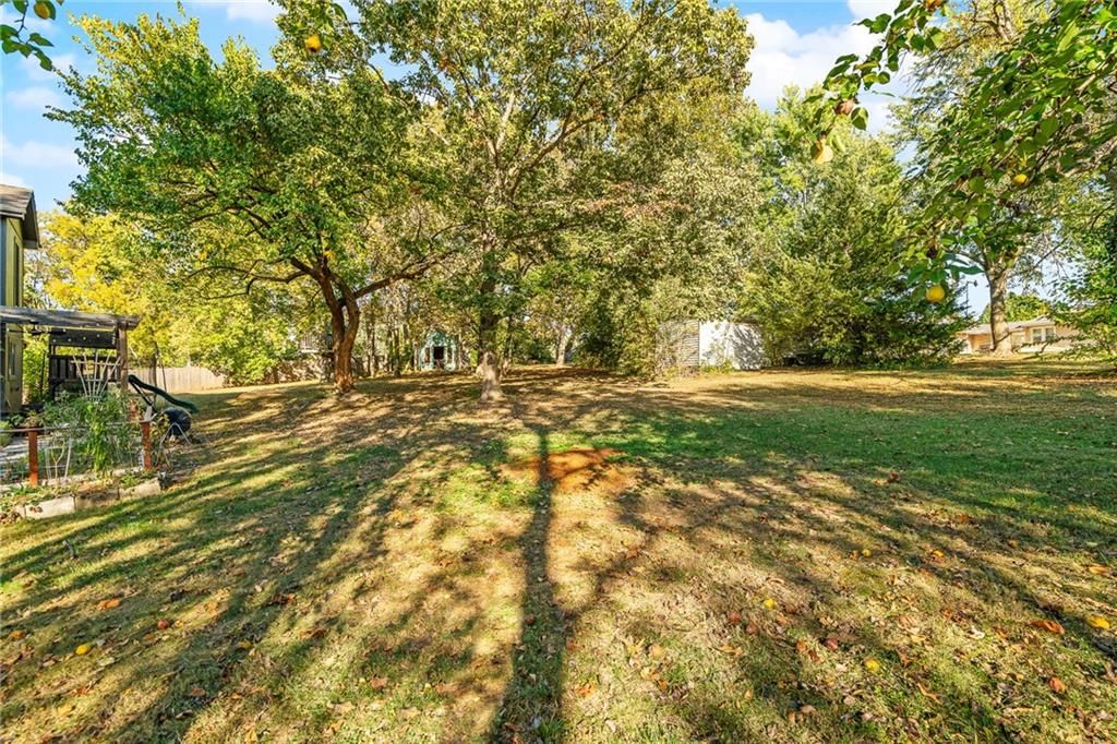 34275 W 84 Terrace — photo 42