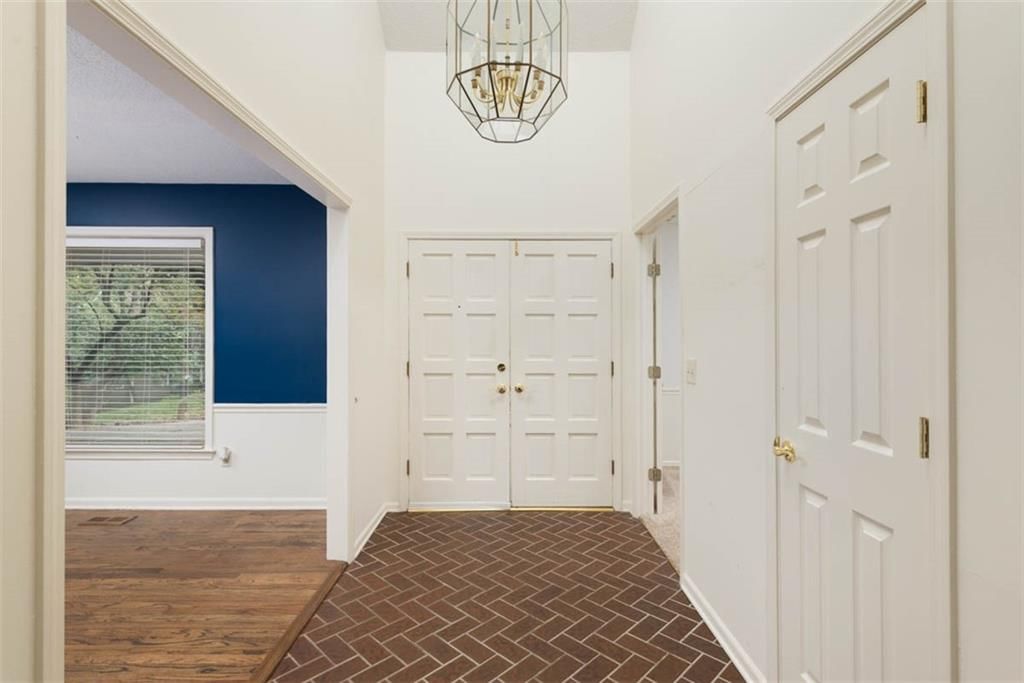 Photo 3 of 40 - 509 NW 41st Street