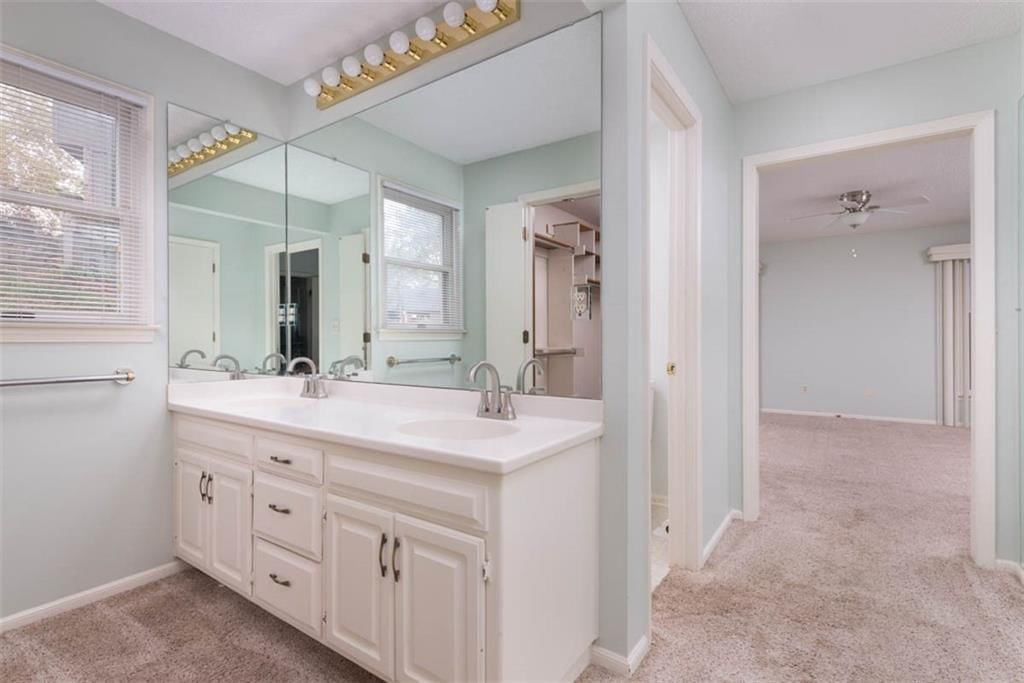 Photo 21 of 40 - 509 NW 41st Street