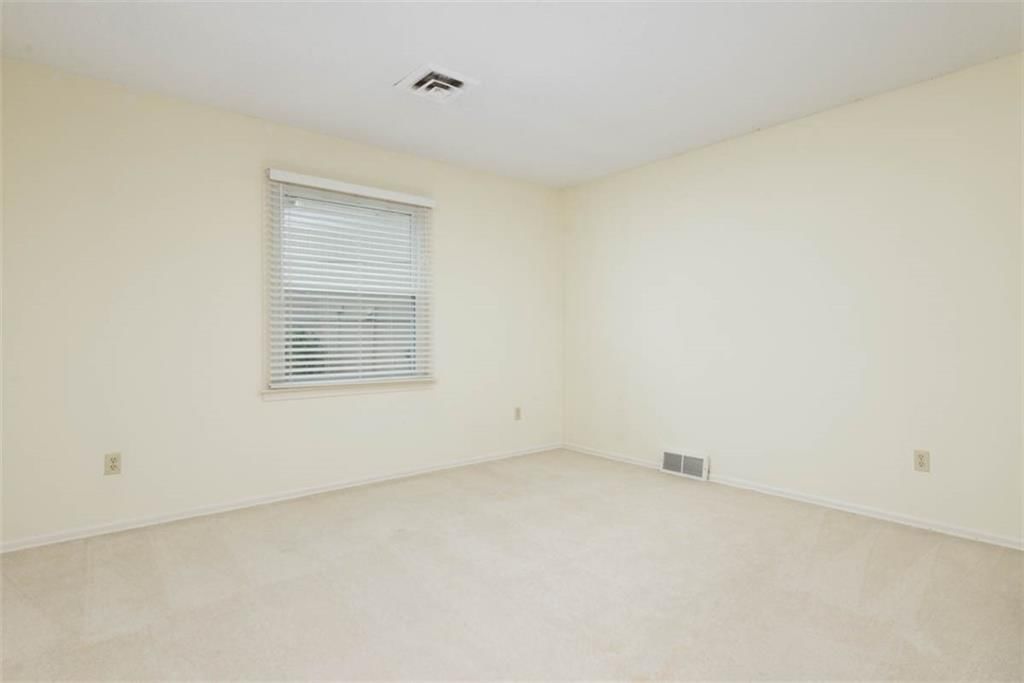 Photo 27 of 40 - 509 NW 41st Street