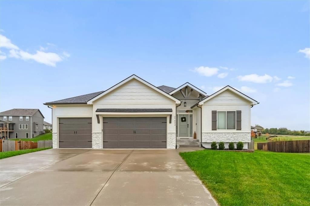 27803 E 133rd Court, Lake Lotawana, MO