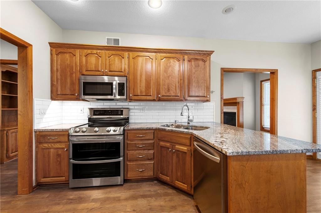 1123 SW Hoke Drive — photo 15