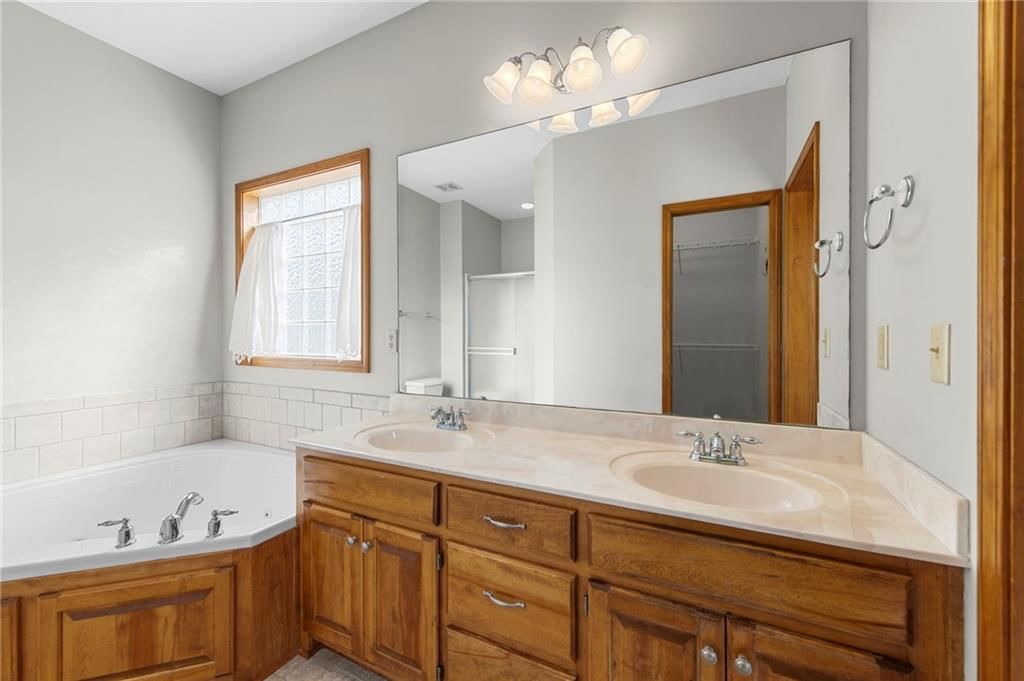 1123 SW Hoke Drive — photo 19