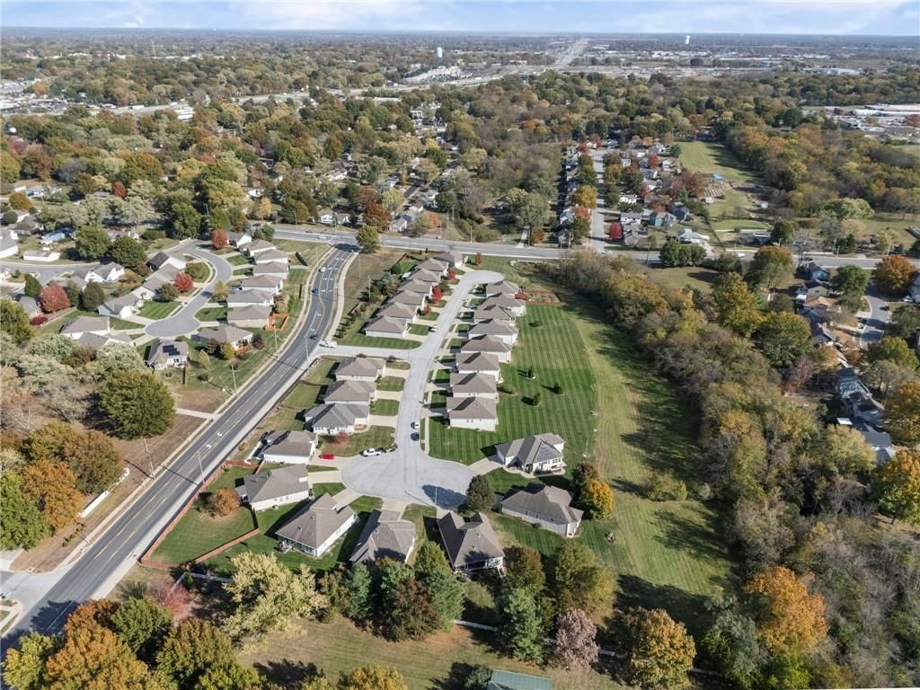 1123 SW Hoke Drive — photo 42