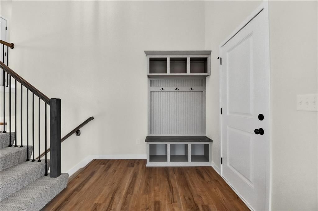 1336 N Holland Drive — photo 6
