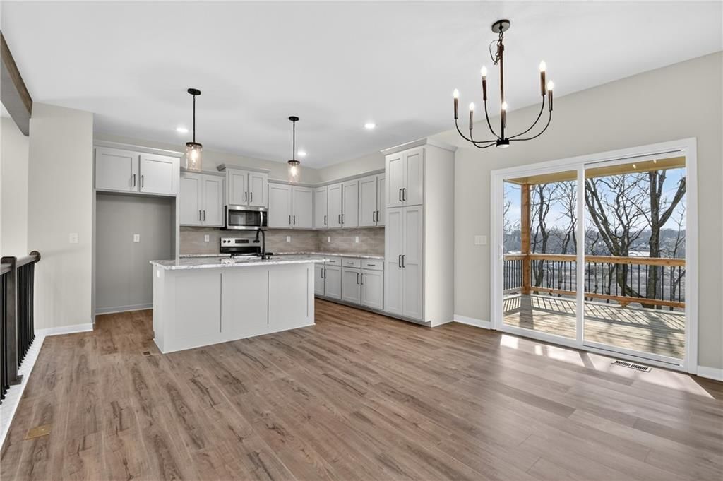 1336 N Holland Drive — photo 12