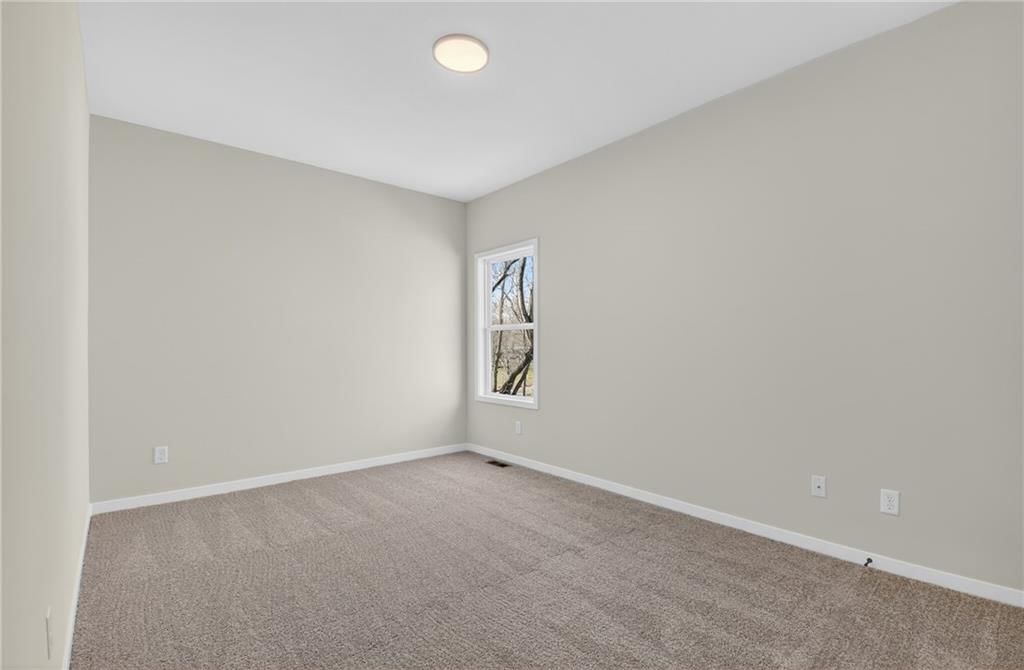 1336 N Holland Drive — photo 27