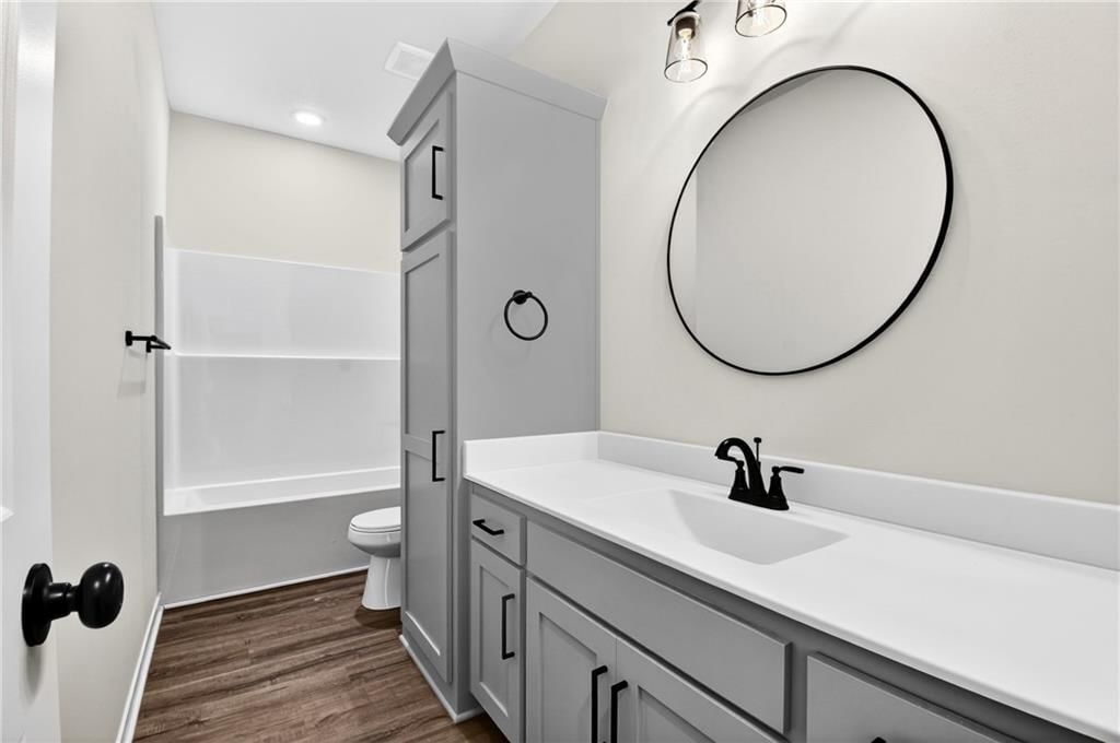 1336 N Holland Drive — photo 29