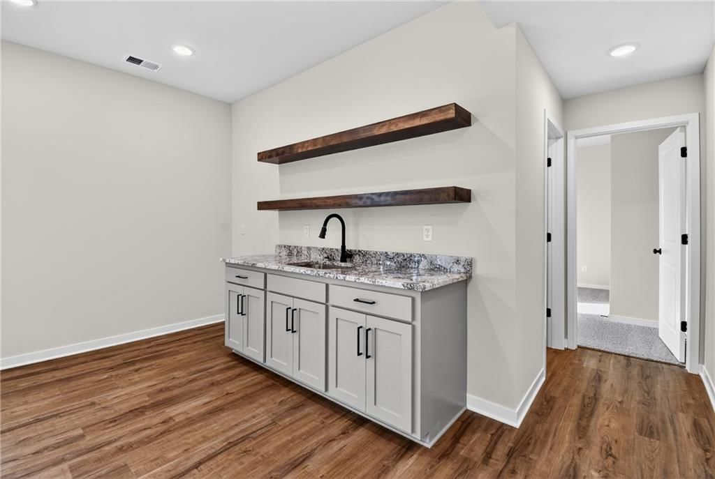 1336 N Holland Drive — photo 35