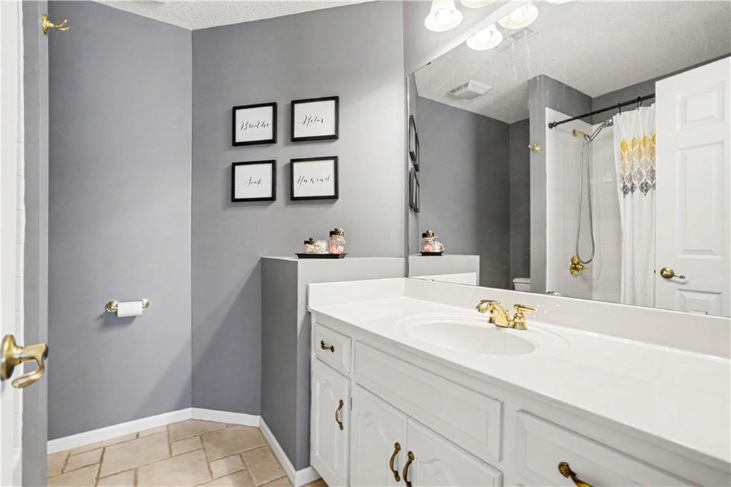4209 N 113th Court — photo 35