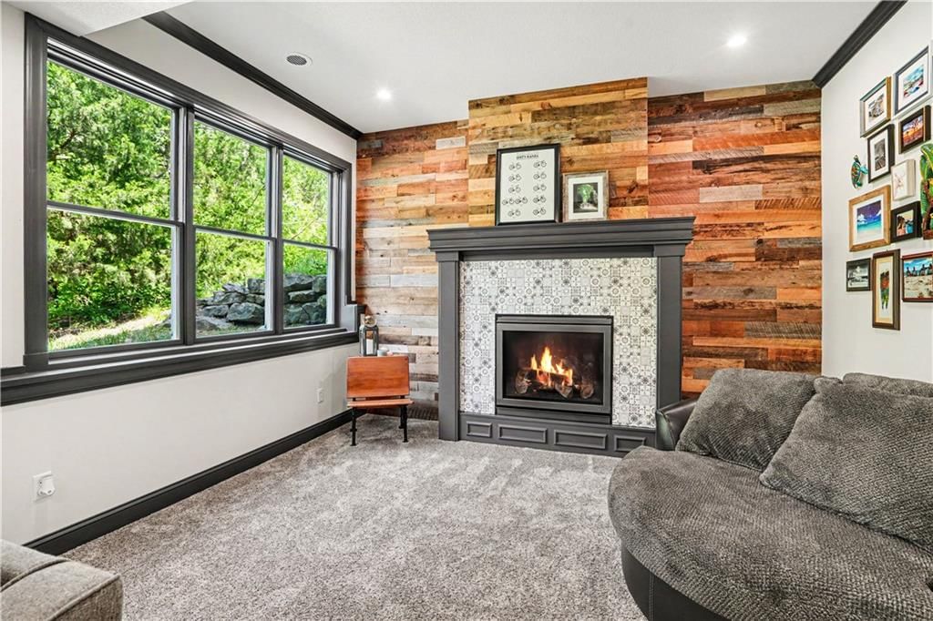4209 N 113th Court — photo 41
