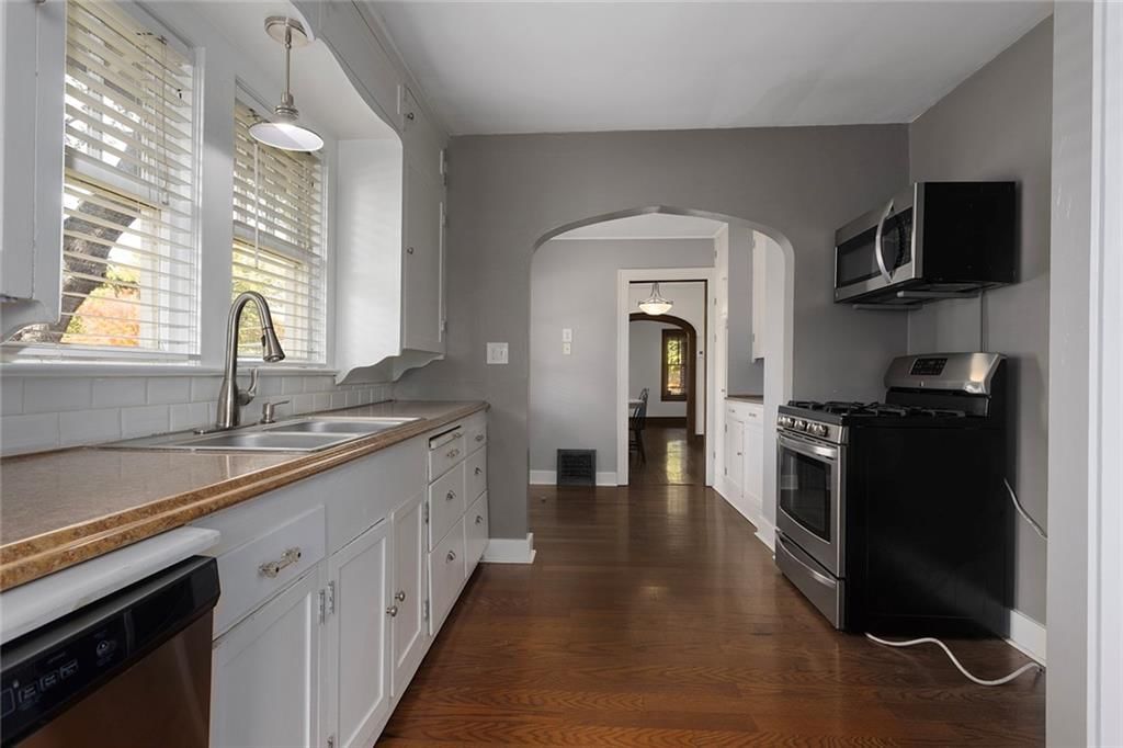 400 E Main Street — photo 18