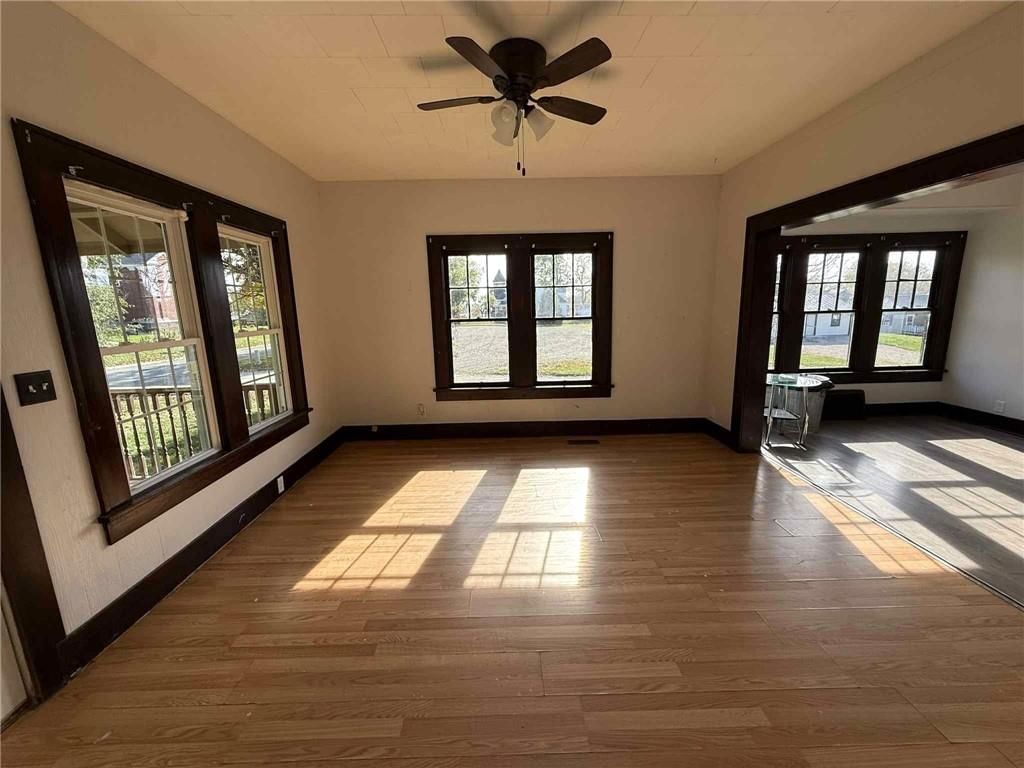 513 N Park Street — photo 2