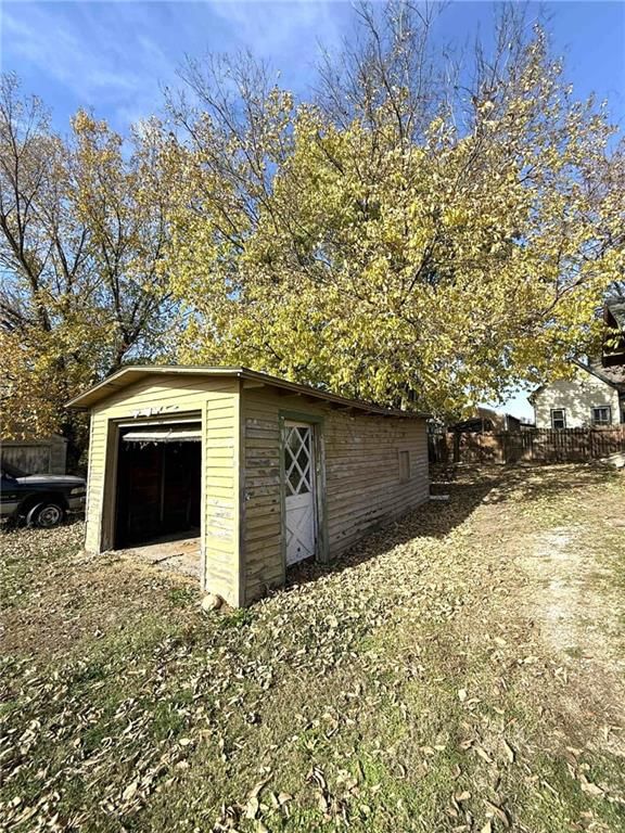513 N Park Street — photo 14