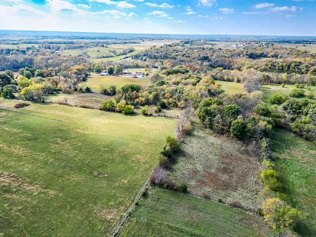 17880 Tonganoxie Drive — photo 19