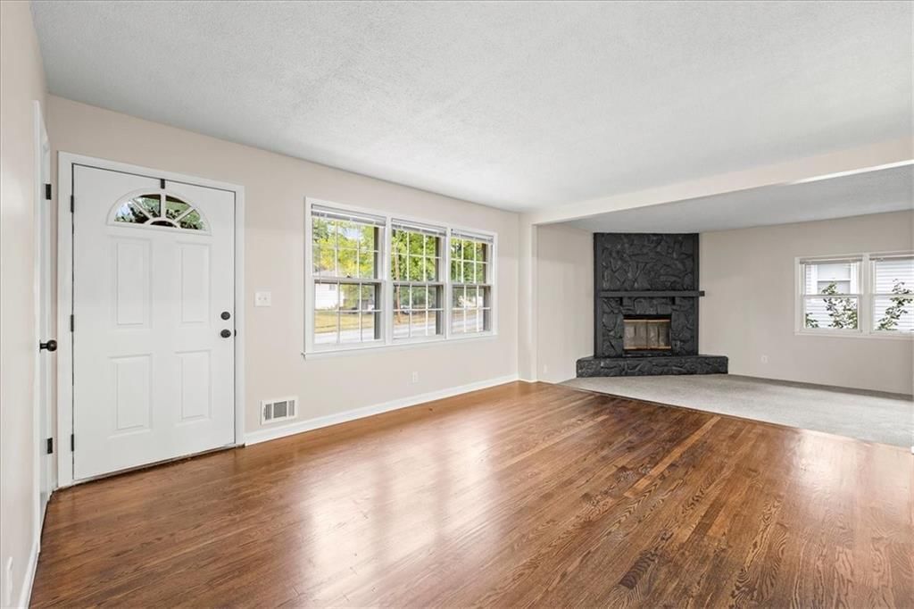 5026 Hawthorne Avenue — photo 3