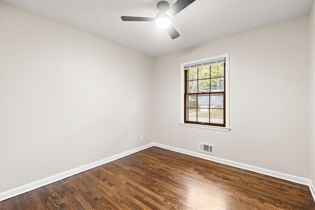 5026 Hawthorne Avenue — photo 16