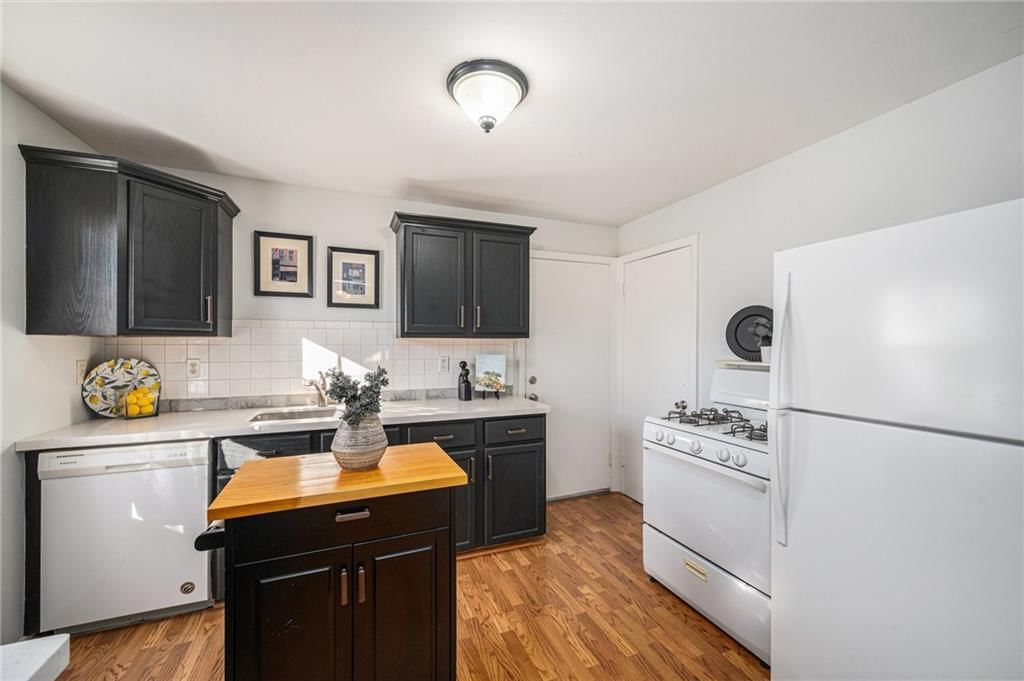 8201 Ward Parkway — photo 10