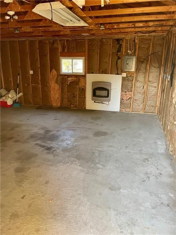 409 E Burns Street — photo 5