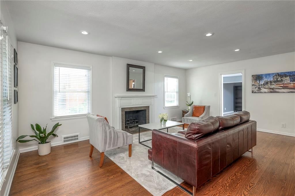 6733 Rockhill Road — photo 4