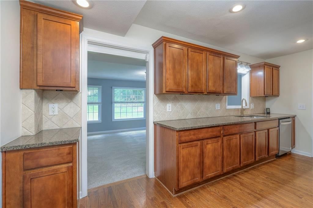 6733 Rockhill Road — photo 14