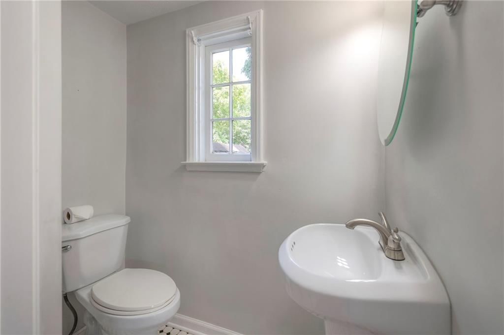 6733 Rockhill Road — photo 36