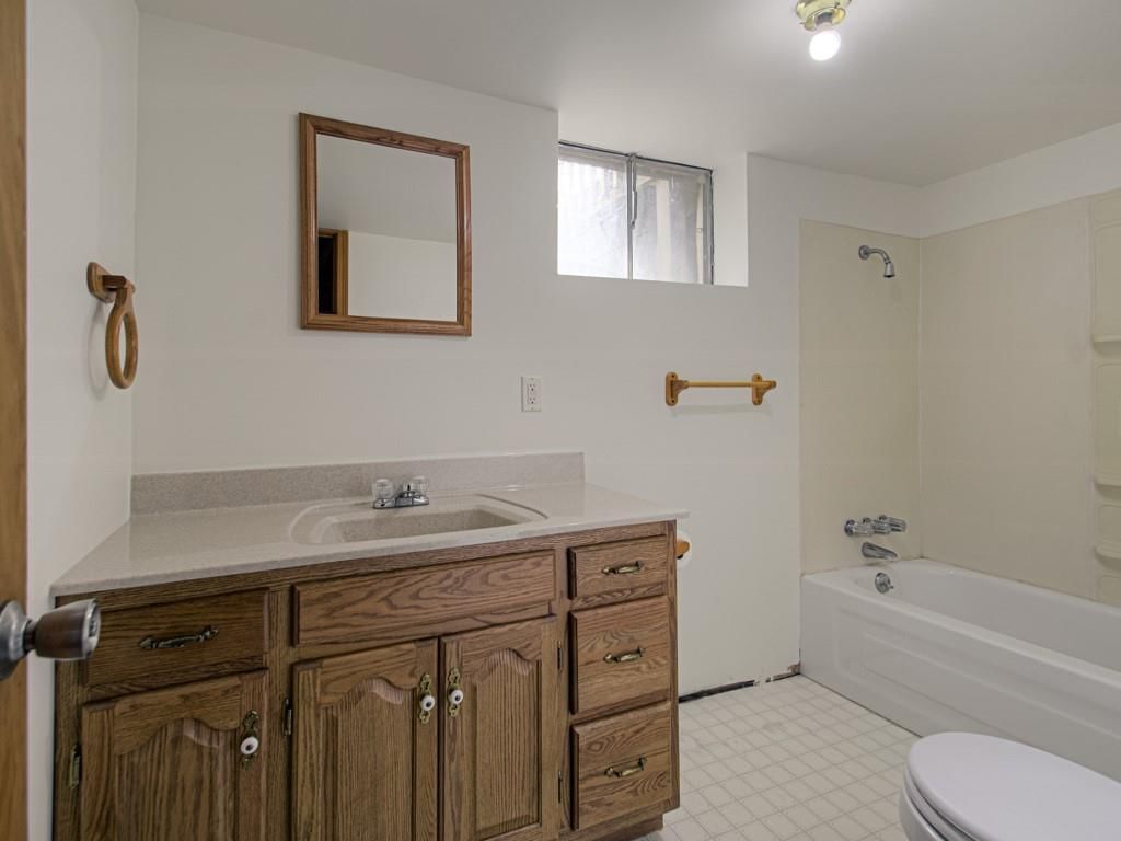 4609 NE 43rd Terrace — photo 18