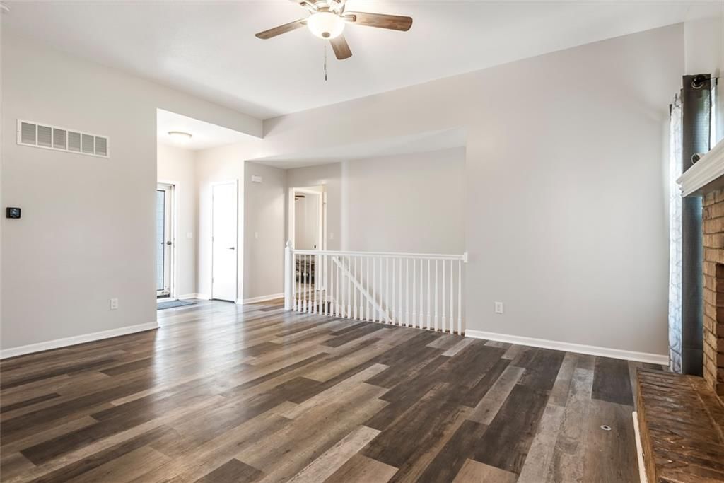 1061 Pumpkin Ridge Street — photo 9