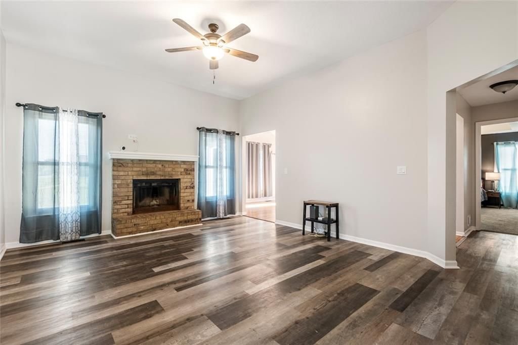 1061 Pumpkin Ridge Street — photo 11