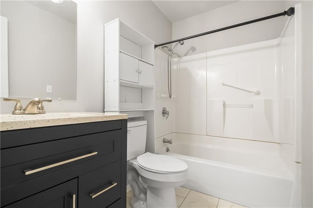 10104 Cambridge Avenue — photo 17