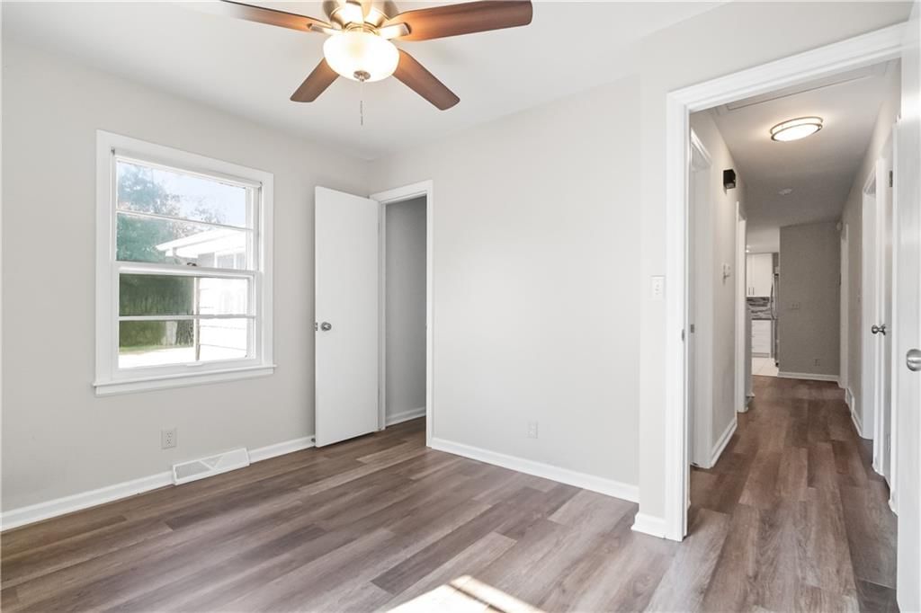 10104 Cambridge Avenue — photo 19
