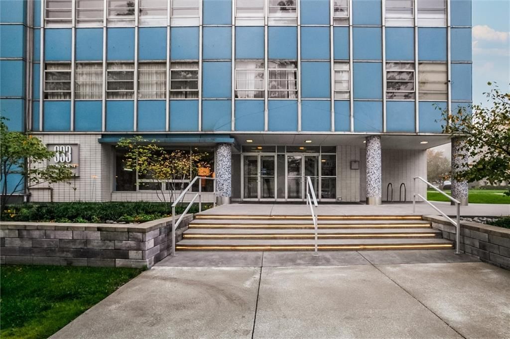 333 W Meyer  Unit 213 Boulevard — photo 3