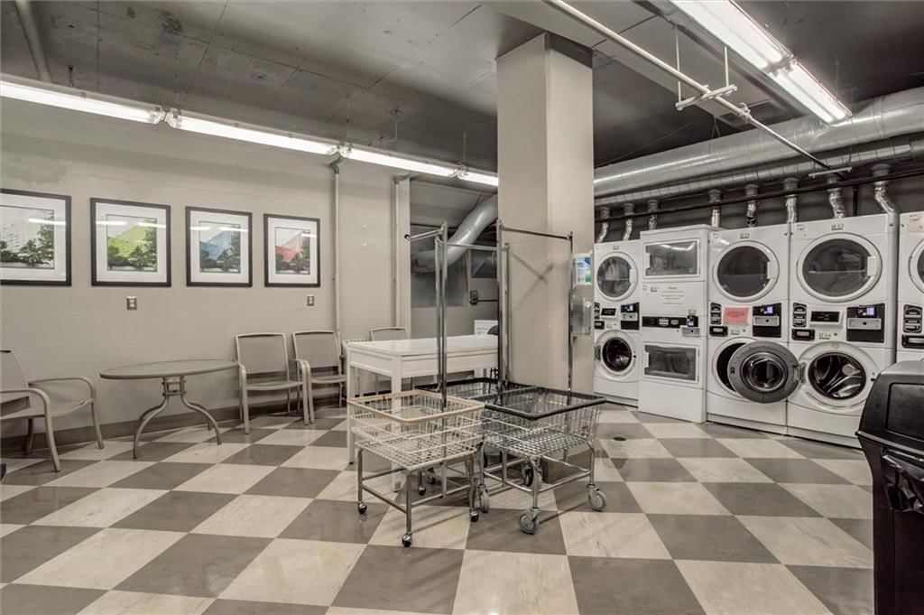 333 W Meyer  Unit 213 Boulevard — photo 28