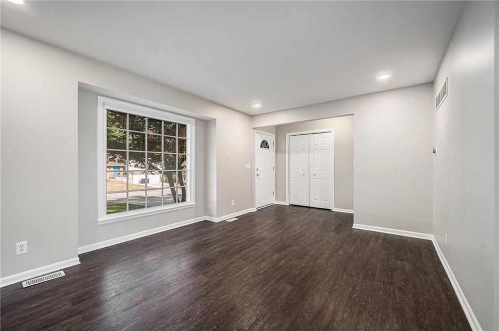 7407 NW 78th Street — photo 5