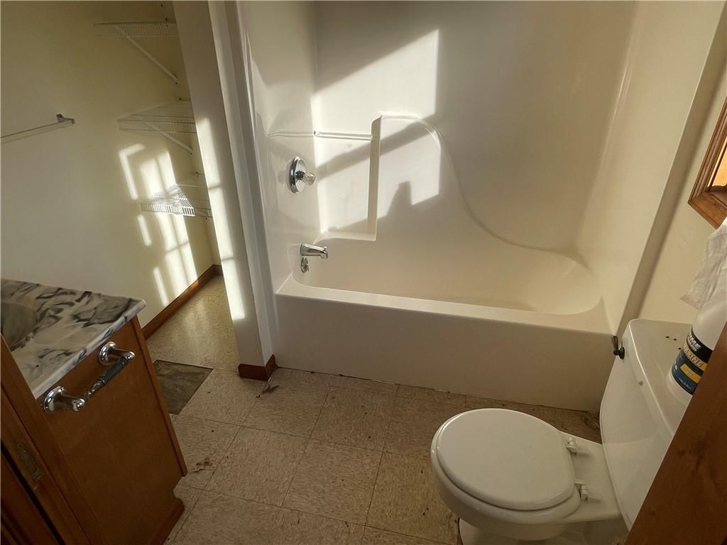 103 E Pleasant Street — photo 6