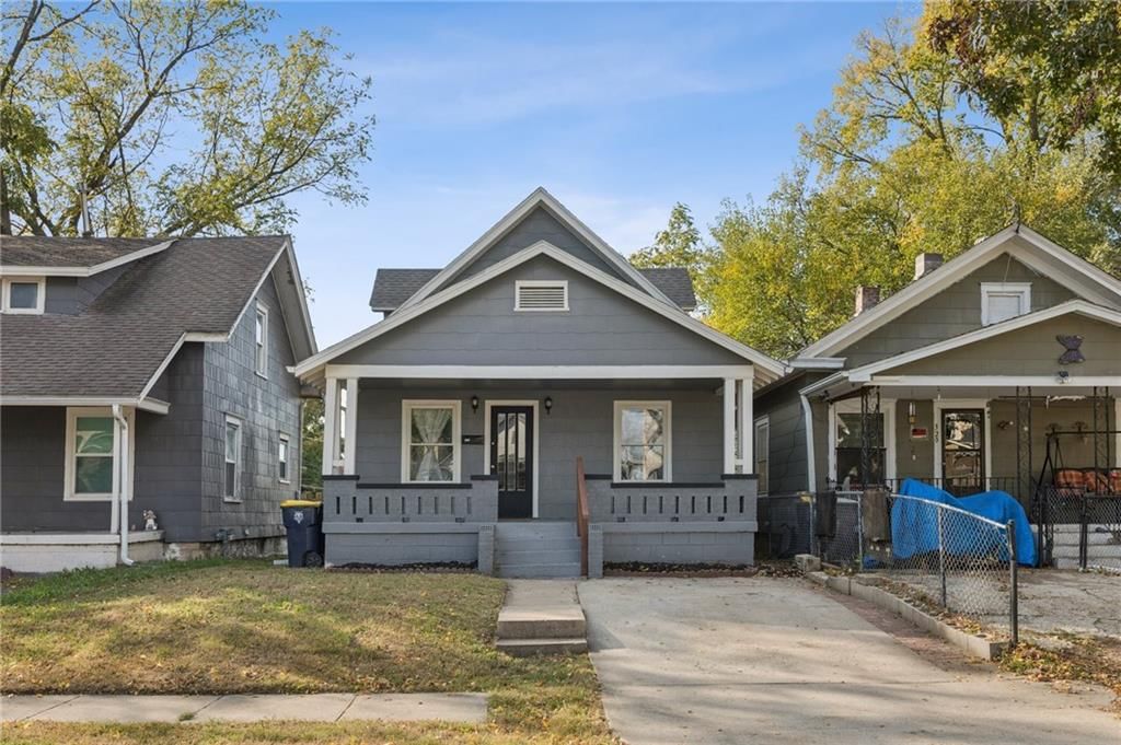 322 Barat Avenue — photo 2