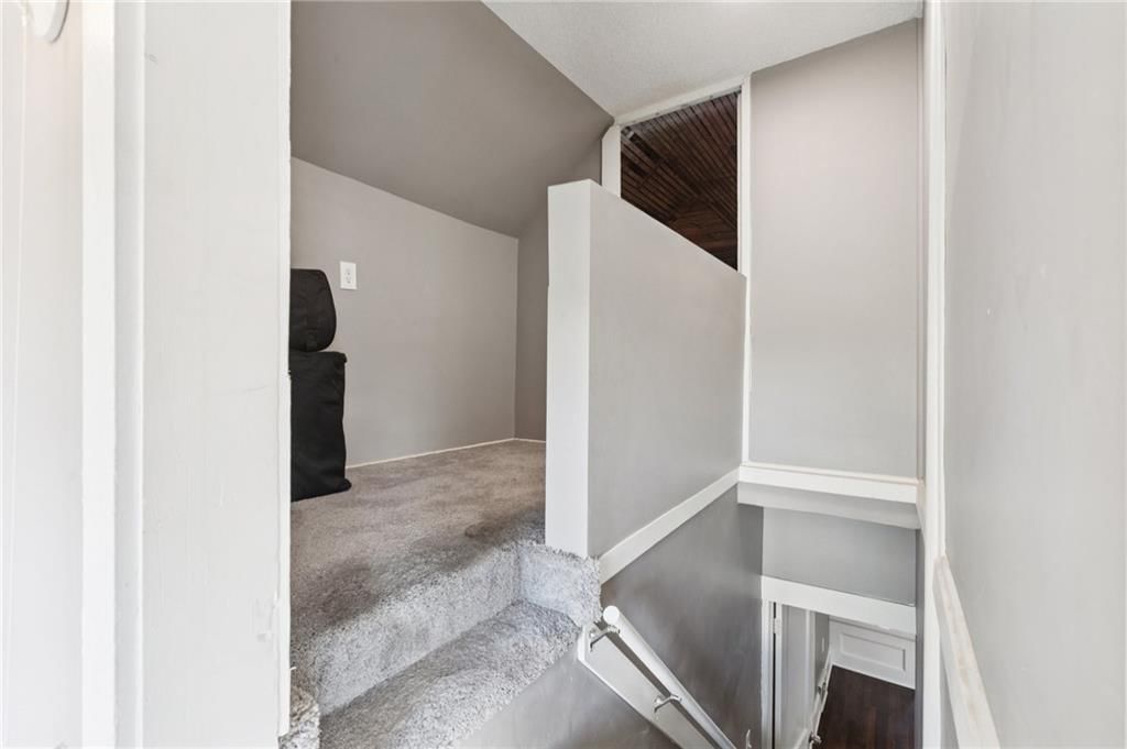 322 Barat Avenue — photo 21